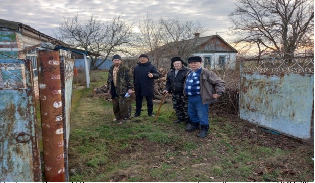 Ивлеев Сергей Николаевич обратился в администрацию Дружненского сельского муниципального образования Республики Калмыкия с просьбой оказать помощь в обеспечении дровами..